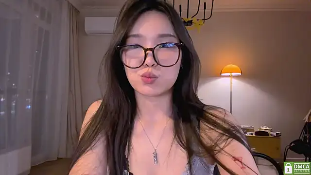 HiasiangirLaww online show from March 1, 5:35 pm