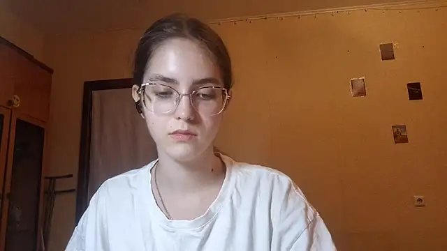 Snapshot of Katelemon chatting on July 6, 1:18 pm Katelemon online show from July 6, 1:18 pm