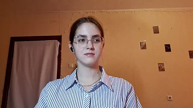 Katelemon online show from May 2, 10:53 am