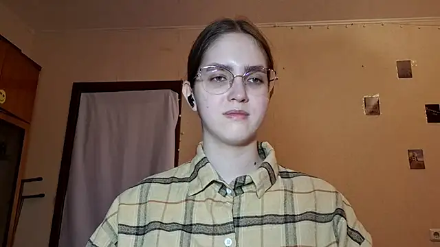 Katelemon online show from April 13, 2:54 pm