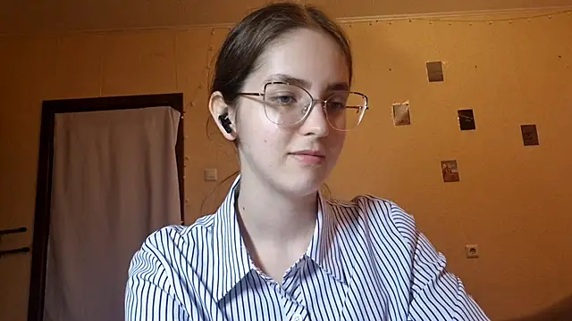 Snapshot of Katelemon chatting on June 16, 2:06 pm Katelemon online show from June 16, 2:06 pm