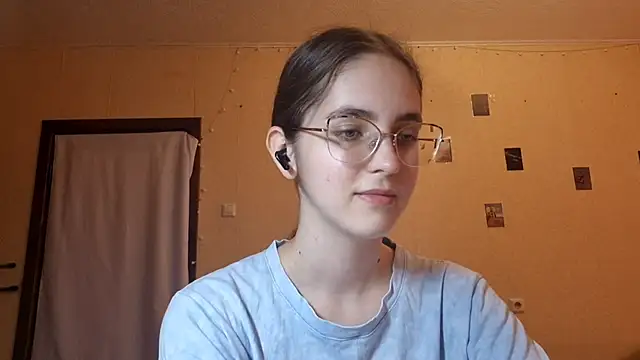 Snapshot of Katelemon chatting on July 5, 2:24 pm Katelemon online show from July 5, 2:24 pm