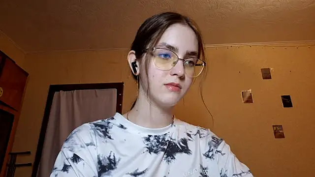 Katelemon online show from March 11, 2:44 pm