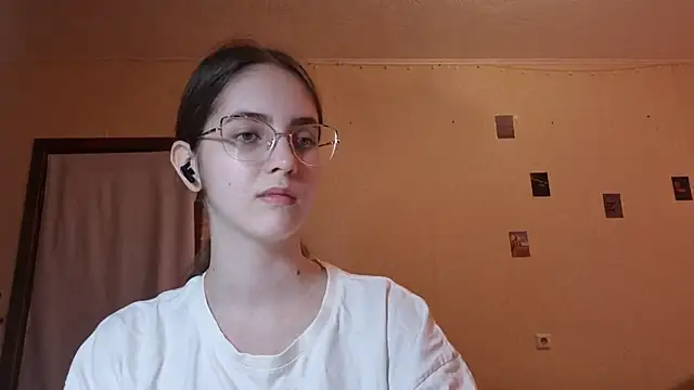 Snapshot of Katelemon chatting on July 13, 1:32 pm Katelemon online show from July 13, 1:32 pm