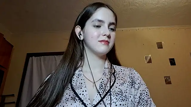 Snapshot of Katelemon chatting on February 20, 4:53 pm Katelemon online show from February 20, 4:53 pm