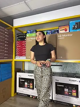 Snapshot of Ambarina_ chatting on May 22, 11:52 am Ambarina online show from May 22, 11:52 am