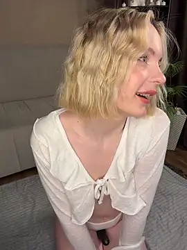 MaryFlare online show from March 14, 11:44 pm