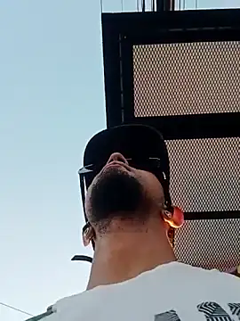 kaloumario online show from March 31, 10:12 pm