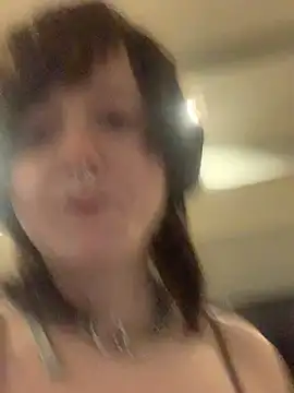 Snapshot of vampboytoy chatting on February 27, 7:52 am vampboytoy online show from February 27, 7:52 am