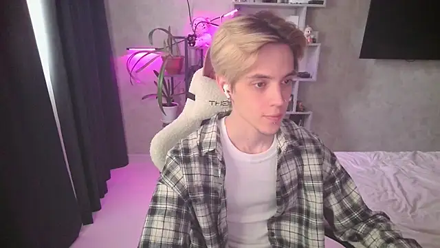 Jesse Miller online show from February 26, 9:09 am