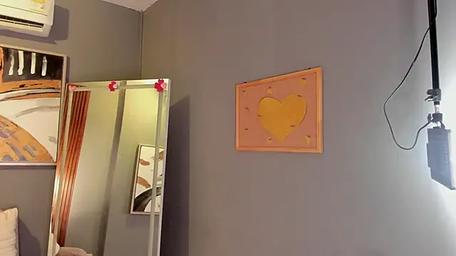 cailing  online show from March 24, 10:59 am