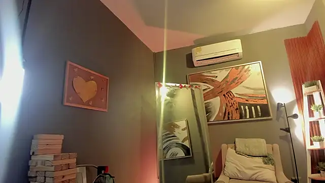 cailing  online show from March 13, 11:04 am