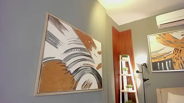 cailing  online show from March 11, 10:53 am