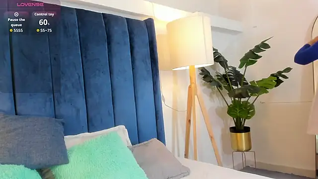  jamiila online show from March 4, 2:36 pm