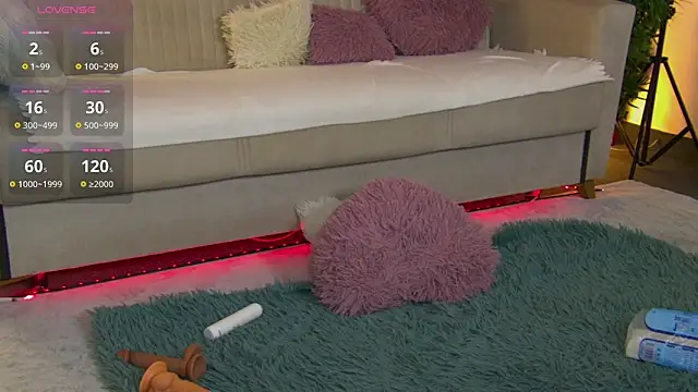 SabrineDivine online show from April 11, 7:45 am