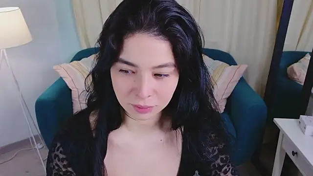 Snapshot of Erika_Moan_ chatting on March 1, 6:35 am Erika Moan online show from March 1, 6:35 am