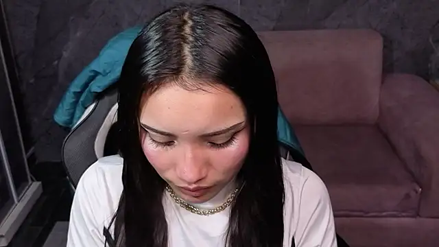 Daphne nicole b online show from March 6, 12:44 pm