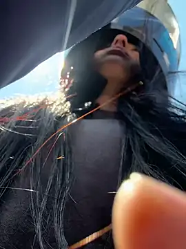 susi chimm online show from March 13, 3:06 pm