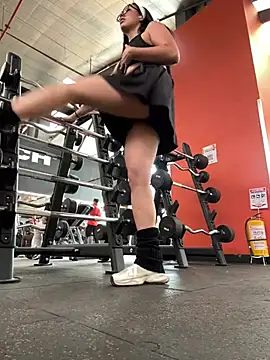 susi chimm online show from March 4, 1:52 pm