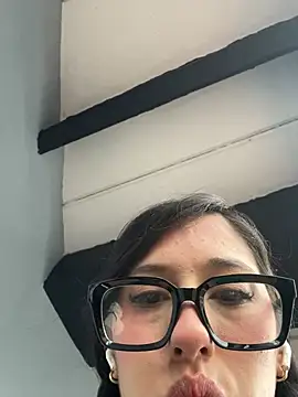 susi chimm online show from March 10, 1:26 pm