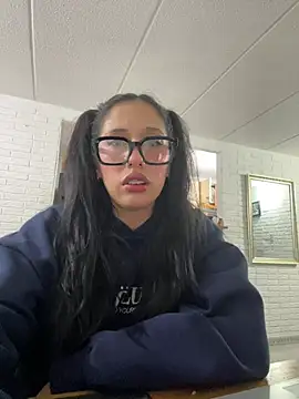 susi chimm online show from March 25, 1:50 am