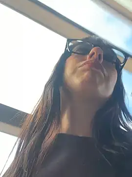 Snapshot of susi_chimm chatting on June 30, 1:00 pm susi chimm online show from June 30, 1:00 pm