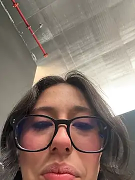 Snapshot of susi_chimm chatting on April 28, 1:15 pm susi chimm online show from April 28, 1:15 pm