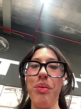 susi chimm online show from March 16, 1:26 pm