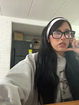 susi chimm online show from March 10, 1:20 am