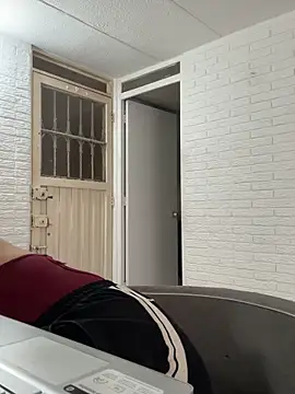 Snapshot of susi_chimm chatting on February 20, 10:12 pm susi chimm online show from February 20, 10:12 pm