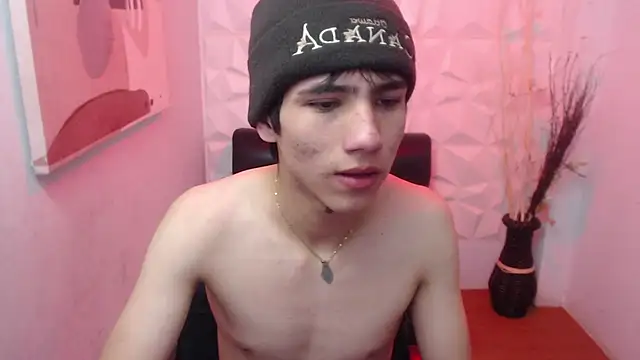 Stich 23 online show from March 3, 12:34 pm