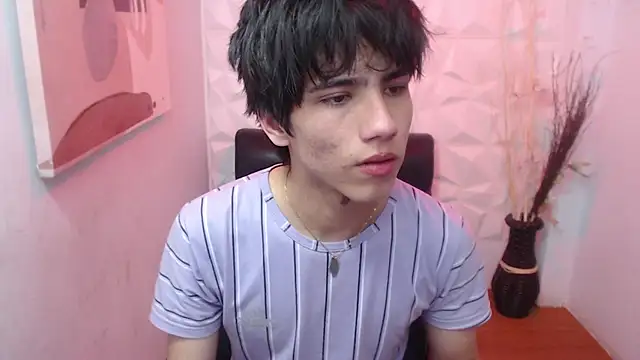 Stich 23 online show from March 5, 2:13 pm