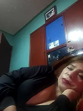 rubiii1972 online show from March 31, 10:45 pm