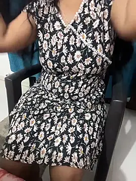 Snapshot of Queenlipx chatting on February 22, 3:24 pm Queenlipx online show from February 22, 3:24 pm