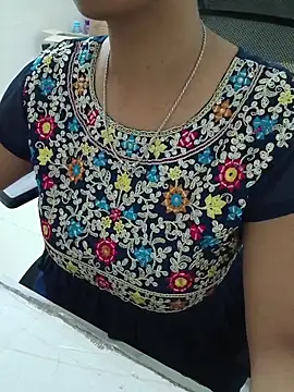 Queenlipx online show from April 23, 5:58 am