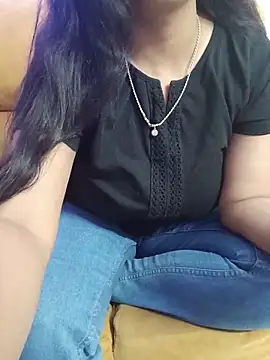 Queenlipx online show from March 12, 2:43 pm