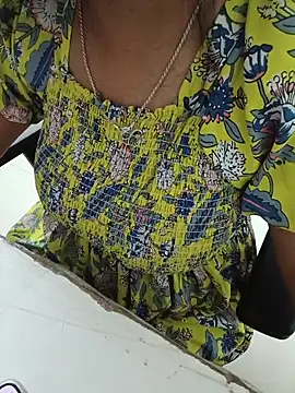 Queenlipx online show from April 17, 6:16 am