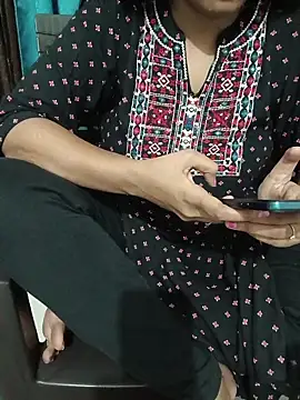 Queenlipx online show from March 16, 3:04 pm