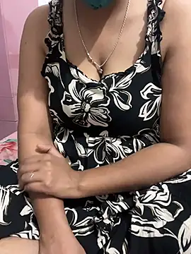 Snapshot of Queenlipx chatting on February 25, 4:07 pm Queenlipx online show from February 25, 4:07 pm