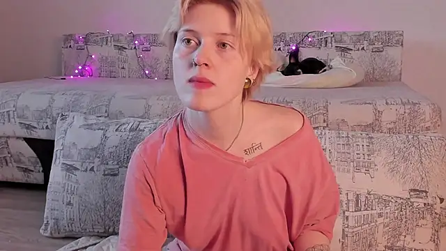  Freirene online show from April 12, 3:59 pm