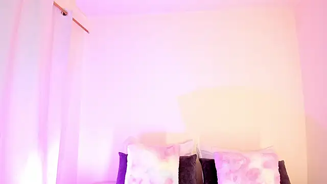 MIAA ROBERTSS online show from March 7, 5:58 am