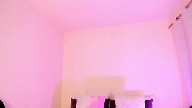 MIAA ROBERTSS online show from March 28, 6:14 am