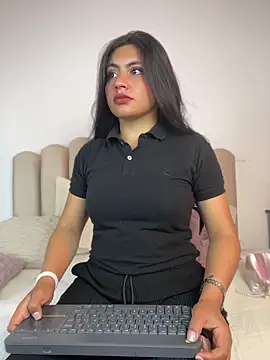 celeste z online show from May 8, 2:43 pm