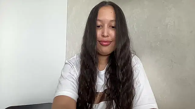 Snapshot of Dana_005 chatting on April 25, 11:35 am Dana 005 online show from April 25, 11:35 am
