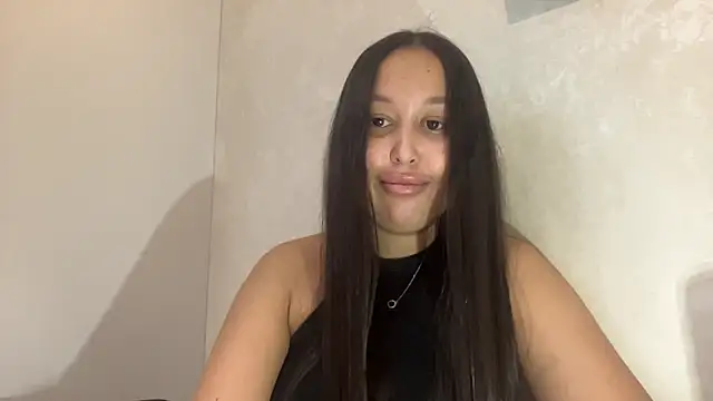 Snapshot of Dana_005 chatting on March 2, 9:44 pm Dana 005 online show from March 2, 9:44 pm