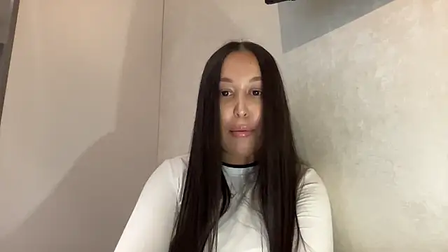 Snapshot of Dana_005 chatting on May 3, 10:13 pm Dana 005 online show from May 3, 10:13 pm