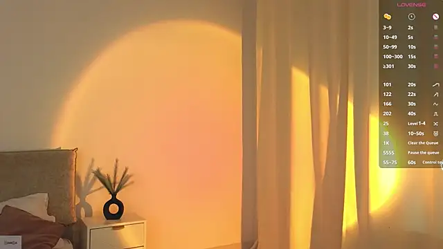 Snapshot of _Selestia_ chatting on June 24, 1:32 pm Selestia online show from June 24, 1:32 pm