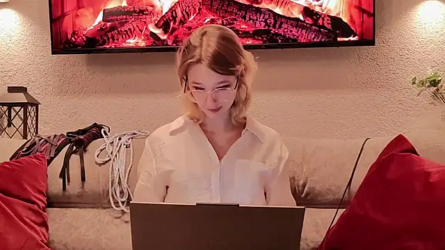 Silva-Tailll online show from April 3, 7:20 pm