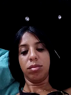 skinnyprety18 online show from March 3, 4:08 am