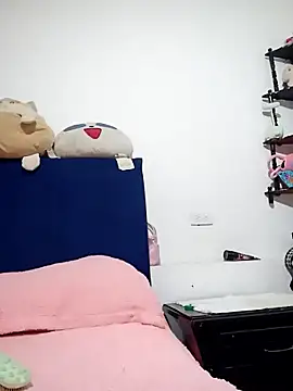 sandy 11  online show from March 9, 3:48 pm